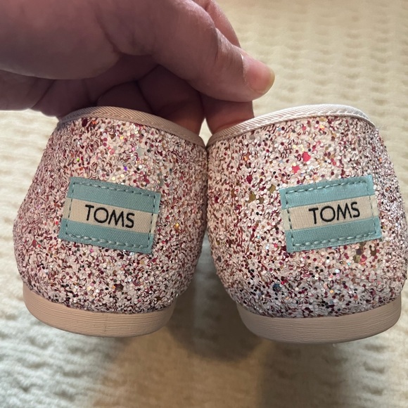 New in box sparklyToms- women’s size 10 - Picture 4 of 7